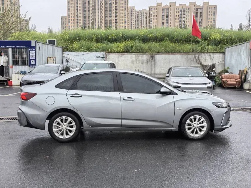 2023 Chevrolet Monza 1.5L 113HP L4 6DCT,autocango,china used car exporter,china ev exporter,chinese used car exporter,chinese used ev exporter