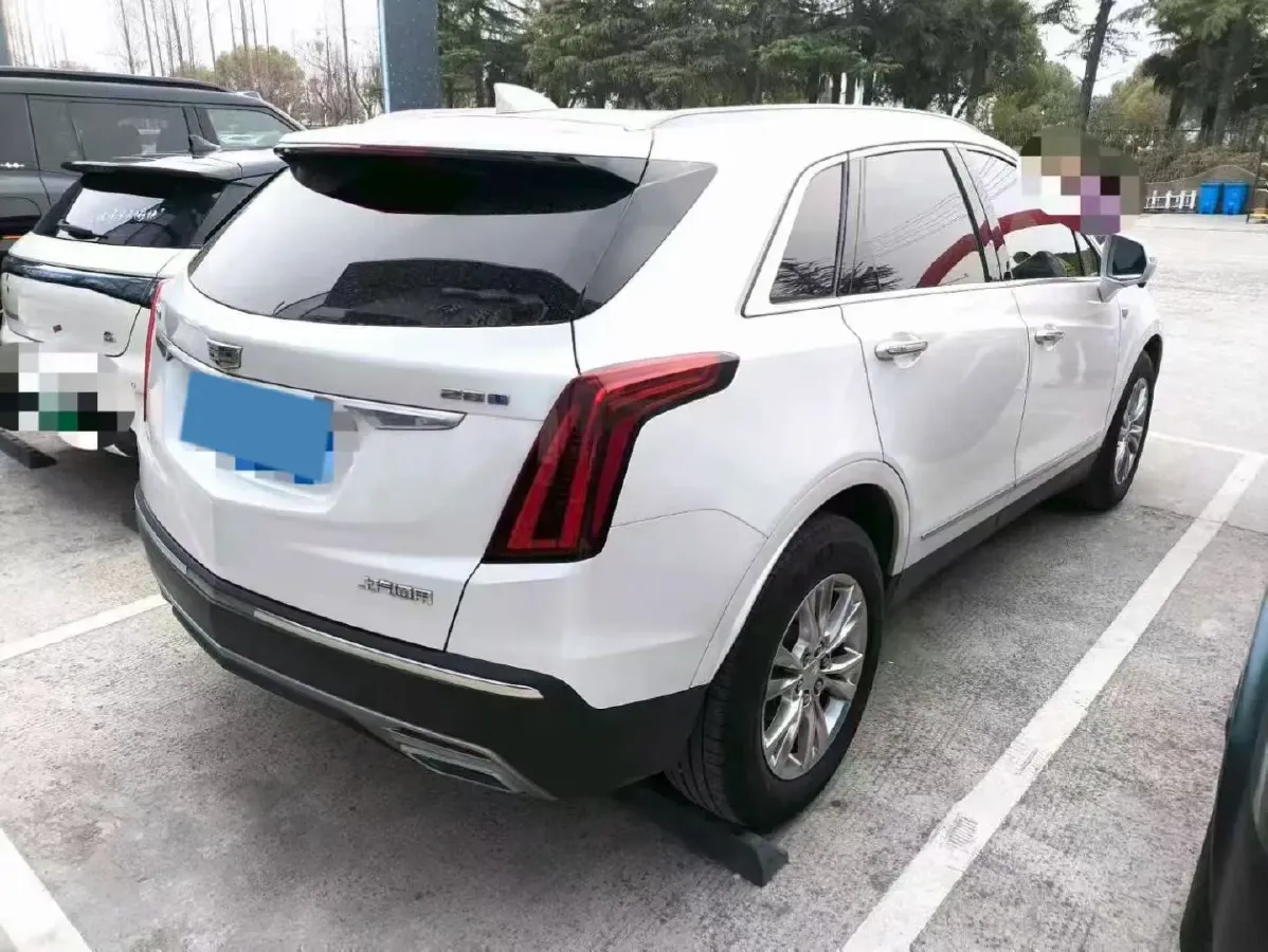 2022 Cadillac XT5 2.0T 237HP L4 9AT,autocango,china used car exporter,china ev exporter,chinese used car exporter,chinese used ev exporter
