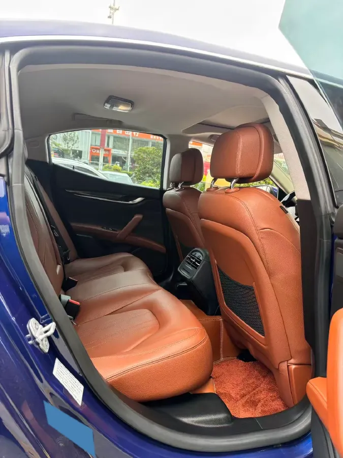 2018 Maserati Ghibli 3.0T 350HP V6 8AT,autocango,china used car exporter,china ev exporter,chinese used car exporter,chinese used ev exporter