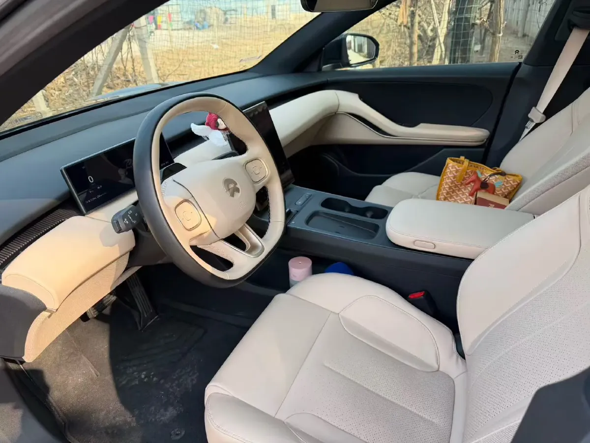 2022 JunTian HeiWuShi Youth 2.0T 203HP L4 6AT,autocango,china used car exporter,china ev exporter,chinese used car exporter,chinese used ev exporter