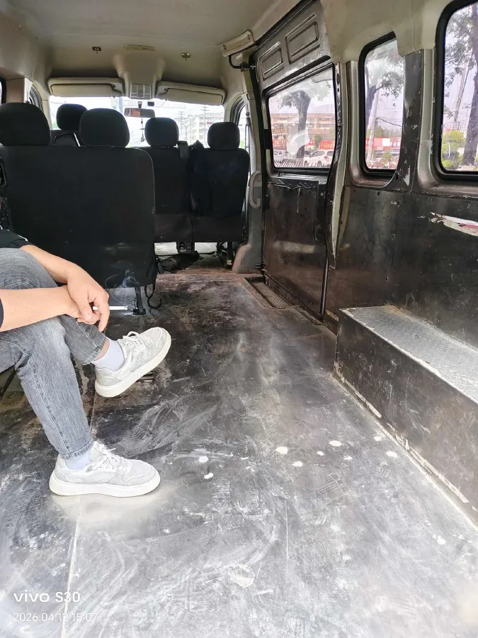 2018 MAXUS XinTu V80 2.5T 136HP L4 6MT,autocango,china used car exporter,china ev exporter,chinese used car exporter,chinese used ev exporter