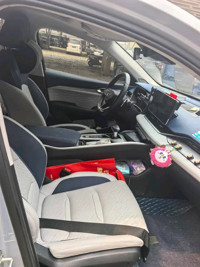 2023 Geely Preface 2.0T 190HP L4 7DCT,autocango,china used car exporter,china ev exporter,chinese used car exporter,chinese used ev exporter