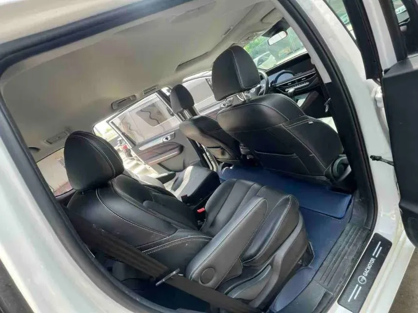 2023 GAC Trumpchi M6 1.5T 177HP L4 7DCT,autocango,china used car exporter,china ev exporter,chinese used car exporter,chinese used ev exporter