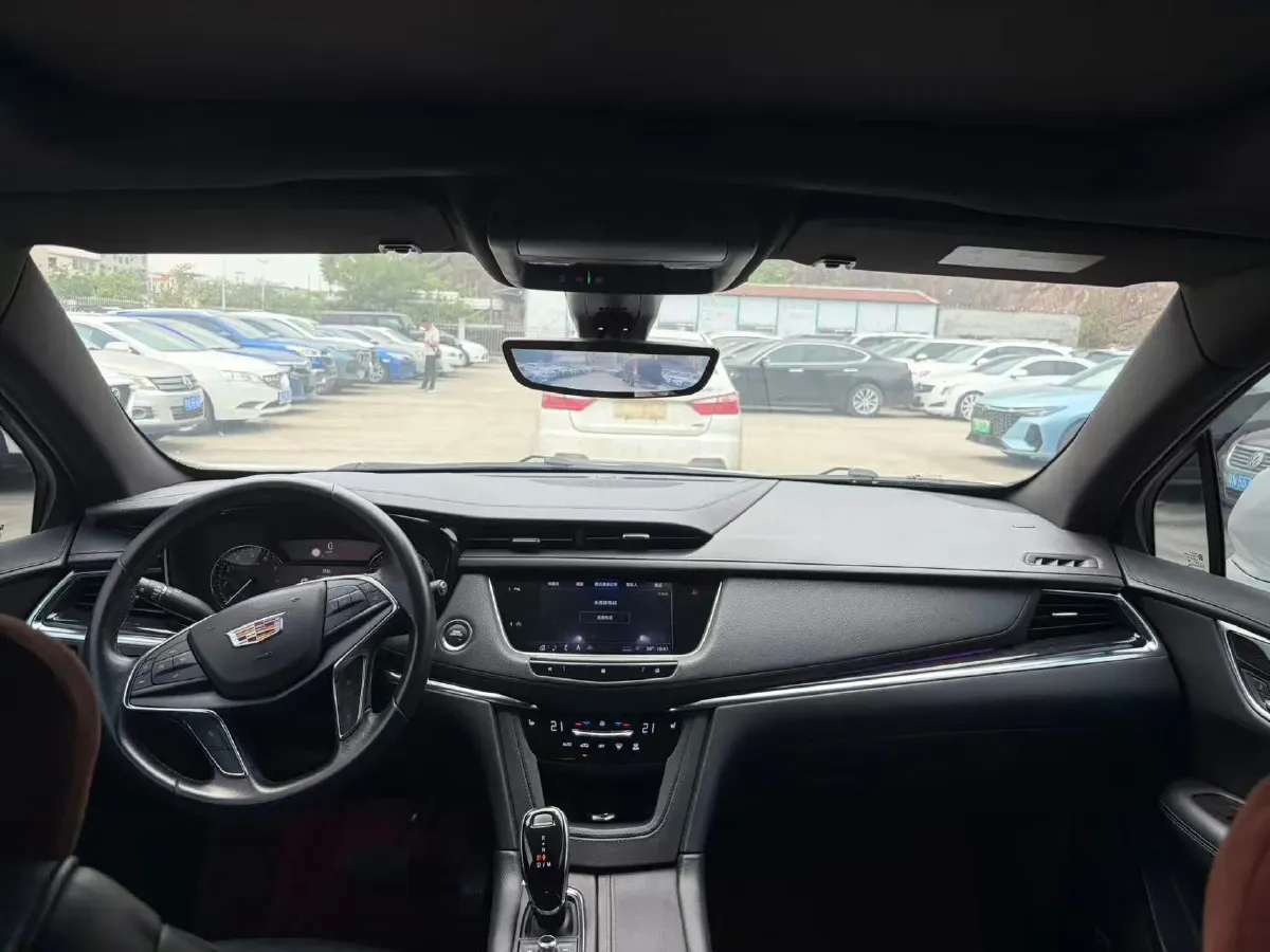 2020 Cadillac XT5 2.0T 237HP L4 9AT,autocango,china used car exporter,china ev exporter,chinese used car exporter,chinese used ev exporter