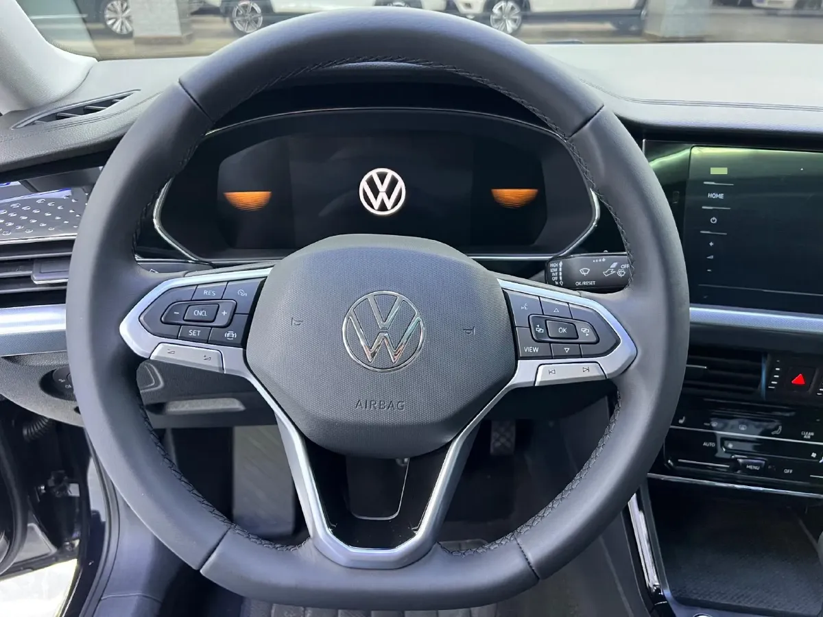 2023 Volkswagen Passat 1.4T 150HP L4 7DCT,autocango,china used car exporter,china ev exporter,chinese used car exporter,chinese used ev exporter