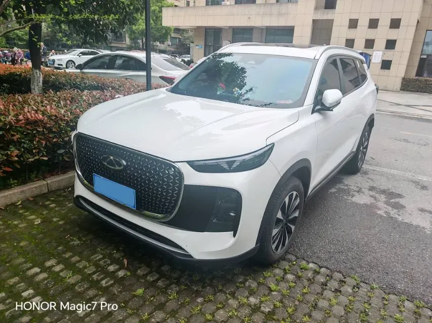 2025 Chery Tiggo 8 Plus 1.6T 197HP L4 7DCT,autocango,china used car exporter,china ev exporter,chinese used car exporter,chinese used ev exporter