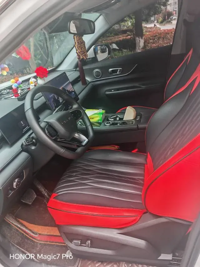 2025 Chery Tiggo 8 Plus 1.6T 197HP L4 7DCT,autocango,china used car exporter,china ev exporter,chinese used car exporter,chinese used ev exporter