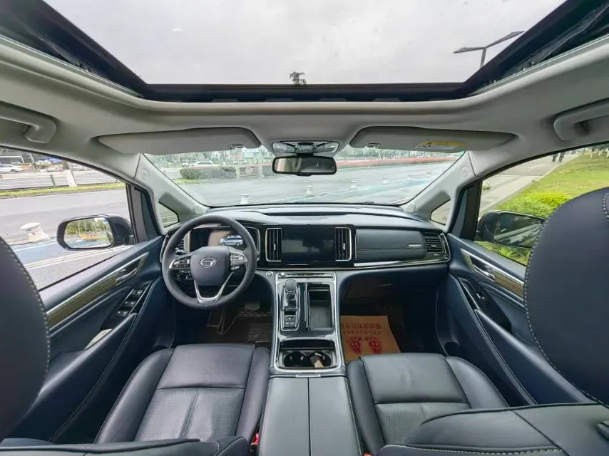 2021 GAC Trumpchi M8 2.0T 252HP L4 8AT,autocango,china used car exporter,china ev exporter,chinese used car exporter,chinese used ev exporter