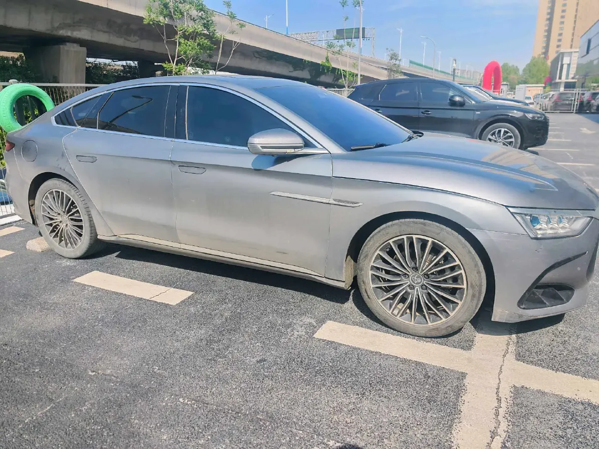 2022 Volkswagen Tiguan L 2.0T 186HP L4 7DCT,autocango,china used car exporter,china ev exporter,chinese used car exporter,chinese used ev exporter