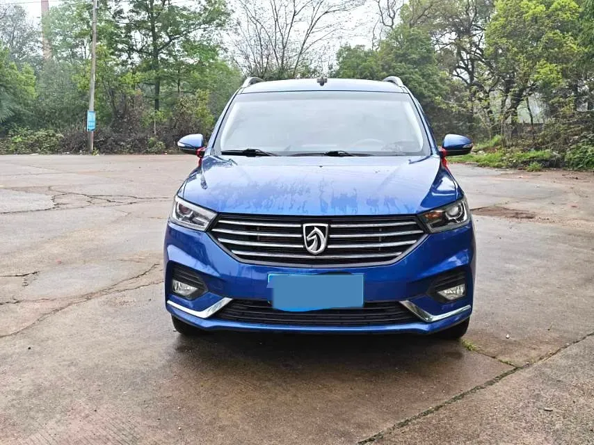 2018 BaoJun 360 1.5L 112HP L4 6MT,autocango,china used car exporter,china ev exporter,chinese used car exporter,chinese used ev exporter