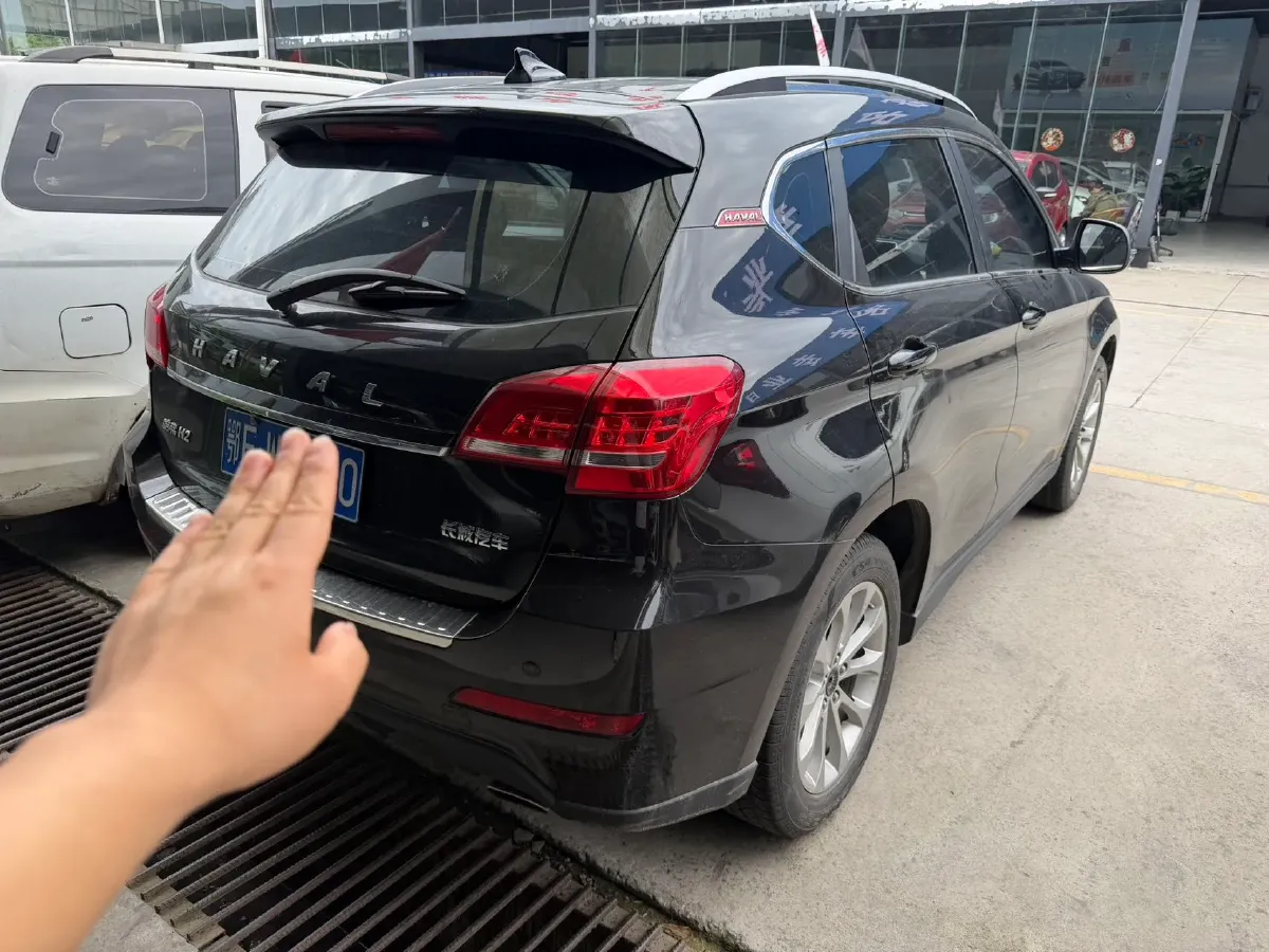 2017 Haval H2 1.5T 150HP L4 6MT,autocango,china used car exporter,china ev exporter,chinese used car exporter,chinese used ev exporter