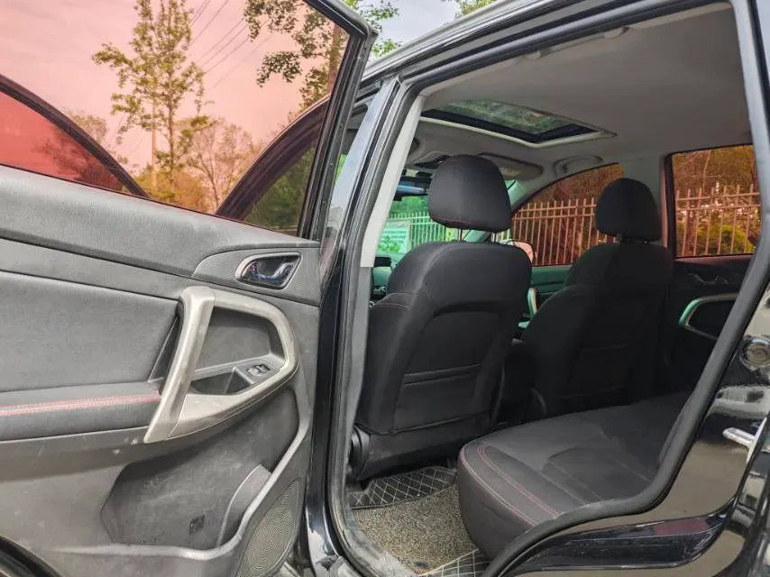 2017 Chery Tiggo 5 1.5T 152HP L4 5MT,autocango,china used car exporter,china ev exporter,chinese used car exporter,chinese used ev exporter