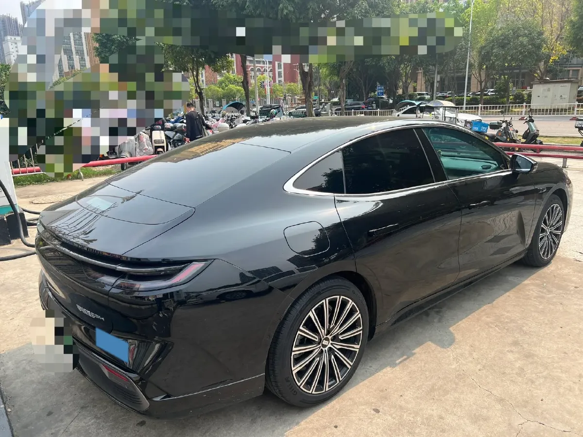 2025 Geely Galaxy Starshine 8 1.5L 112HP L4 1DHT PHEV,autocango,china used car exporter,china ev exporter,chinese used car exporter,chinese used ev exporter