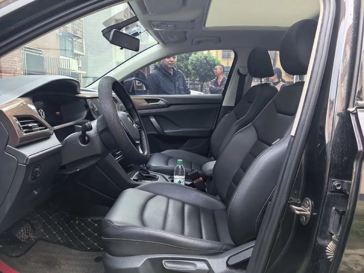 2021 Volkswagen Tharu 1.4T 150HP L4 7DCT,autocango,china used car exporter,china ev exporter,chinese used car exporter,chinese used ev exporter