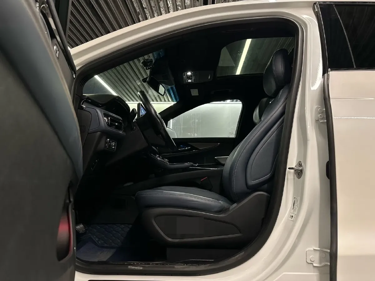 2021 Lincoln Nautilus 2.0T 245HP L4 8AT,autocango,china used car exporter,china ev exporter,chinese used car exporter,chinese used ev exporter