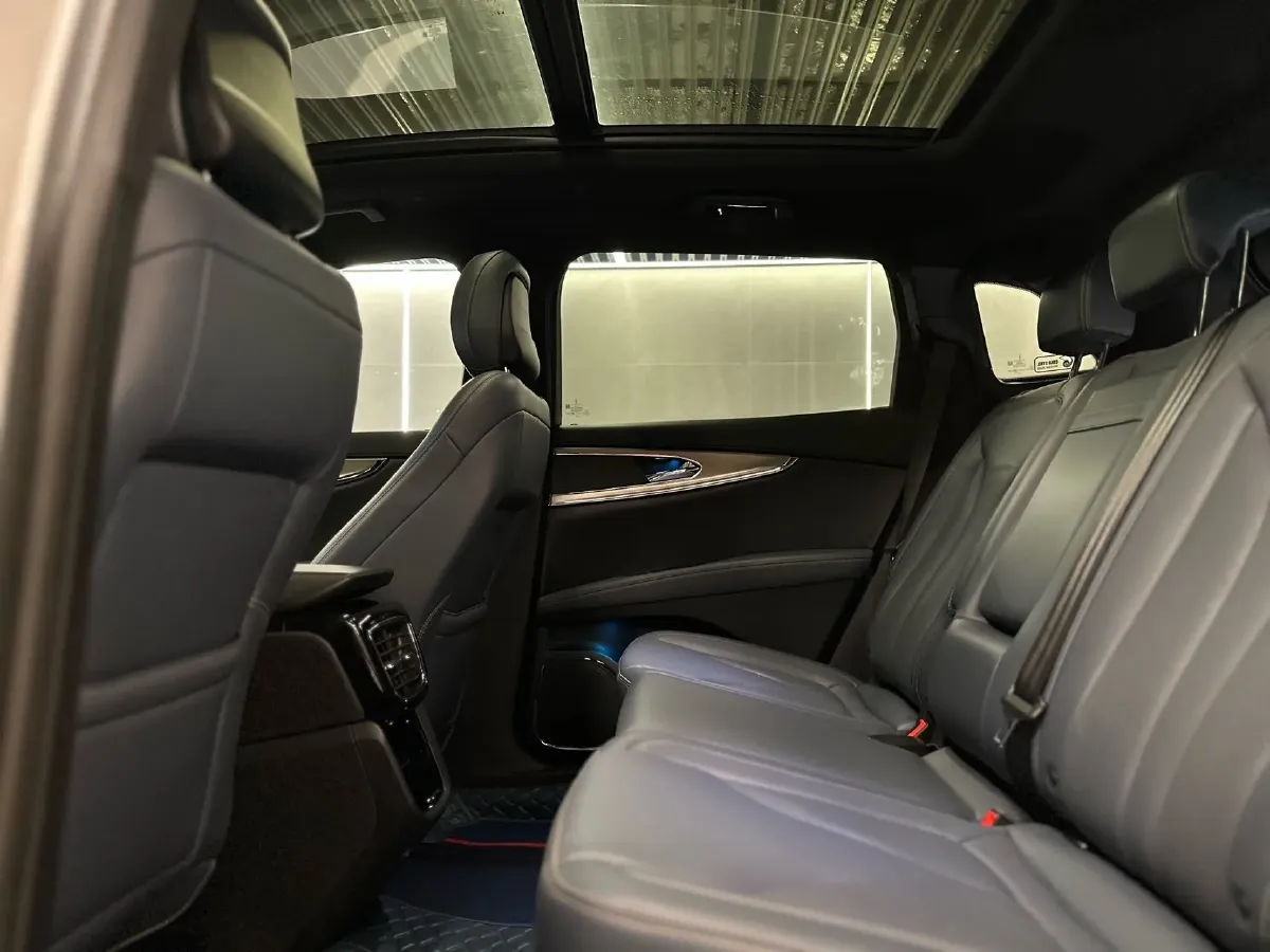 2021 Lincoln Nautilus 2.0T 245HP L4 8AT,autocango,china used car exporter,china ev exporter,chinese used car exporter,chinese used ev exporter