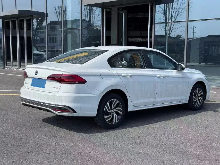 2025 Volkswagen Bora 1.2T 116HP L4 7DCT,autocango,china used car exporter,china ev exporter,chinese used car exporter,chinese used ev exporter