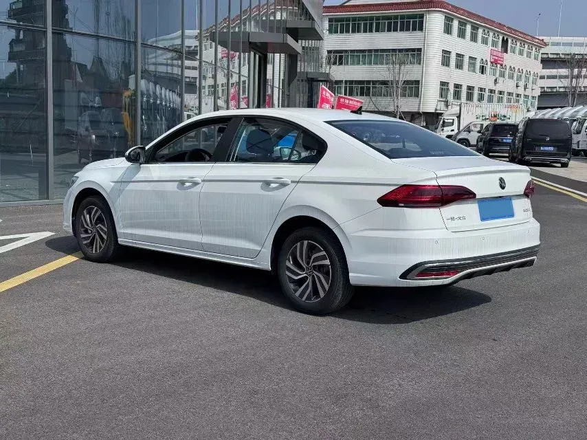 2025 Volkswagen Bora 1.2T 116HP L4 7DCT,autocango,china used car exporter,china ev exporter,chinese used car exporter,chinese used ev exporter