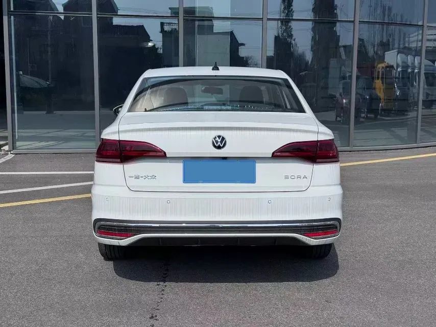2025 Volkswagen Bora 1.2T 116HP L4 7DCT,autocango,china used car exporter,china ev exporter,chinese used car exporter,chinese used ev exporter