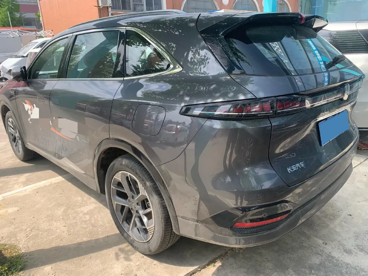 2025 ChangAn CS75 Plus 1.5T 192HP L4 8AT,autocango,china used car exporter,china ev exporter,chinese used car exporter,chinese used ev exporter