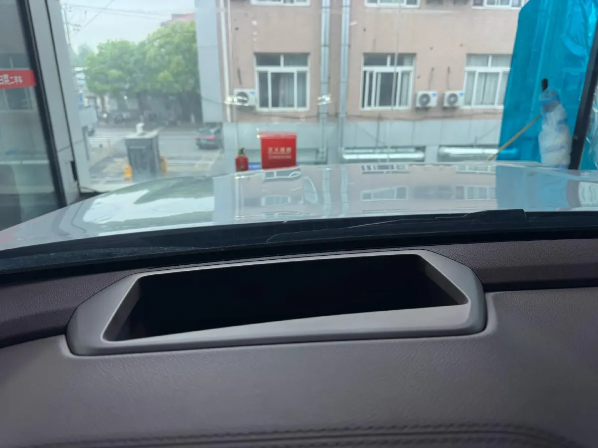 2021 Geely Monjaro 2.0T 238HP L4 8AT,autocango,china used car exporter,china ev exporter,chinese used car exporter,chinese used ev exporter