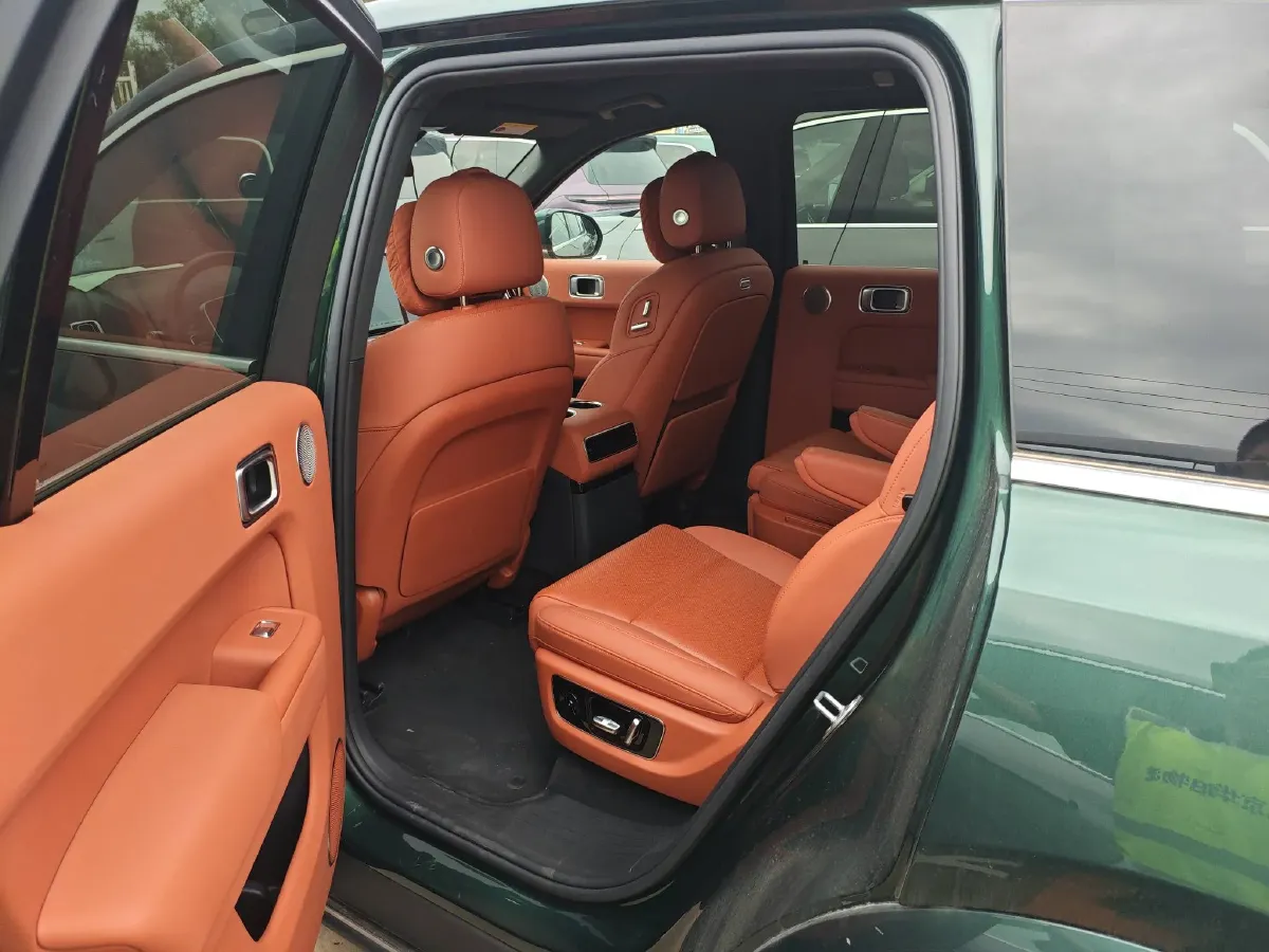 2024 Li L9 Range Extended 154HP REEV 52.3KWH,autocango,china used car exporter,china ev exporter,chinese used car exporter,chinese used ev exporter