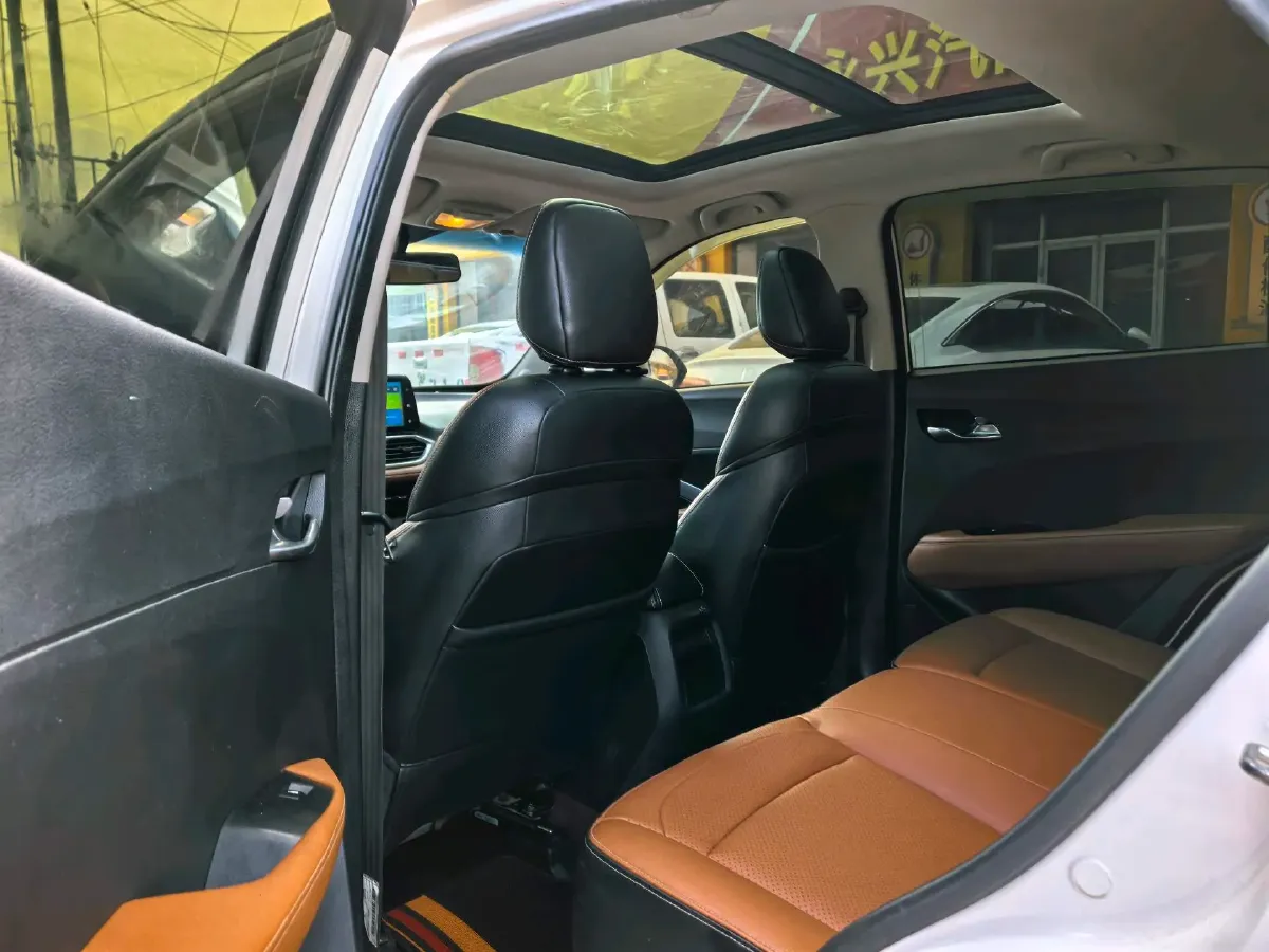 2017 BaoJun 510 1.5L 112HP L4 6MT,autocango,china used car exporter,china ev exporter,chinese used car exporter,chinese used ev exporter