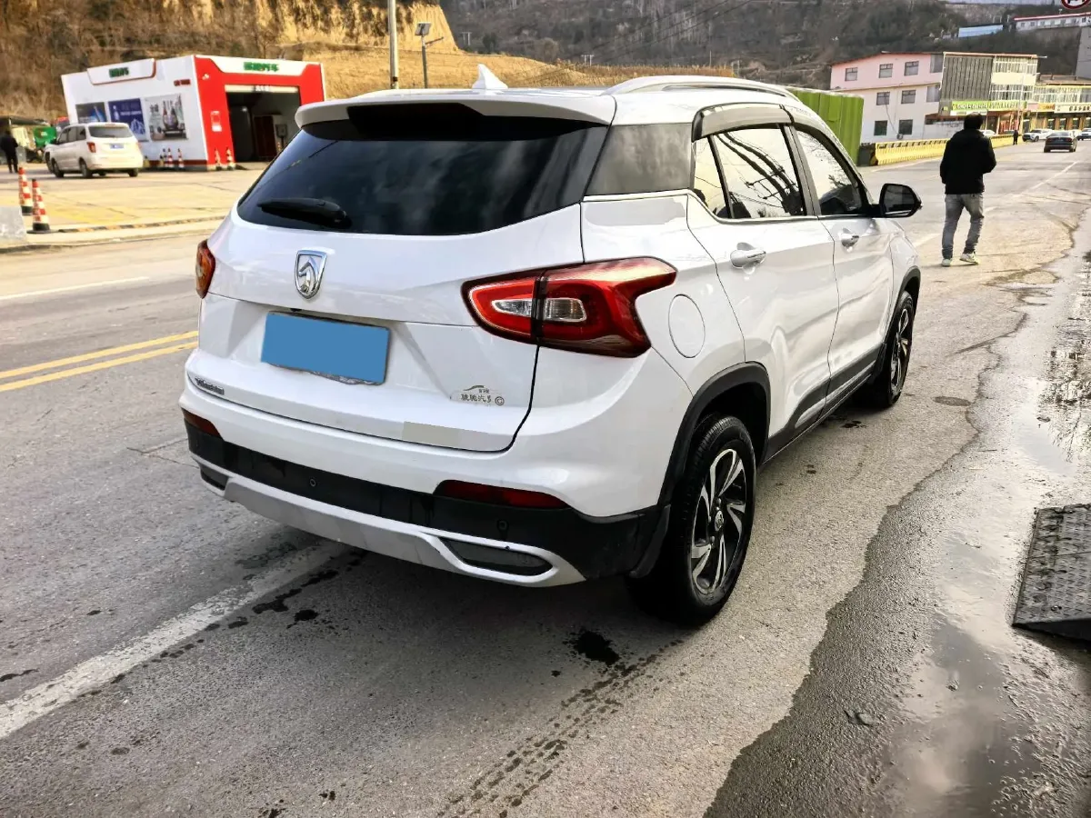 2017 BaoJun 510 1.5L 112HP L4 6MT,autocango,china used car exporter,china ev exporter,chinese used car exporter,chinese used ev exporter