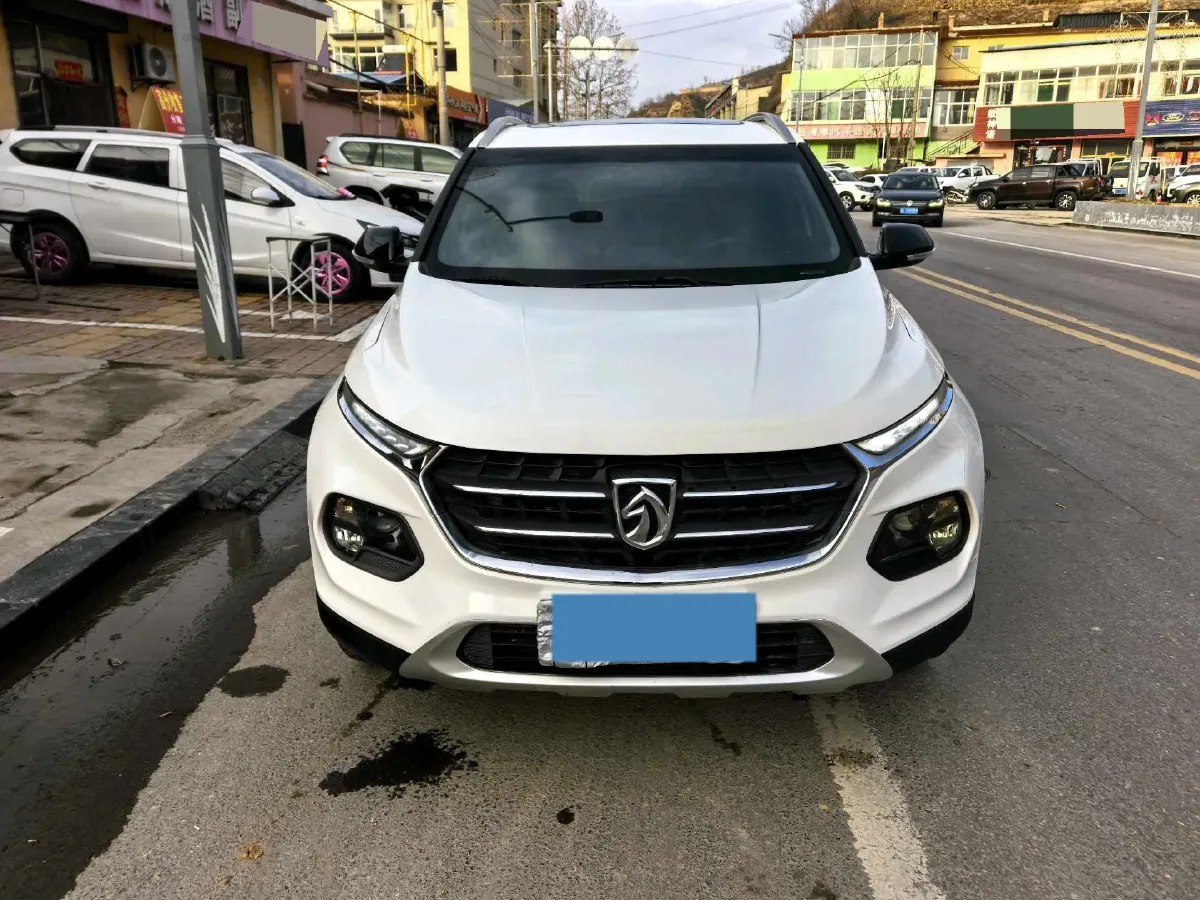 2017 BaoJun 510 1.5L 112HP L4 6MT,autocango,china used car exporter,china ev exporter,chinese used car exporter,chinese used ev exporter