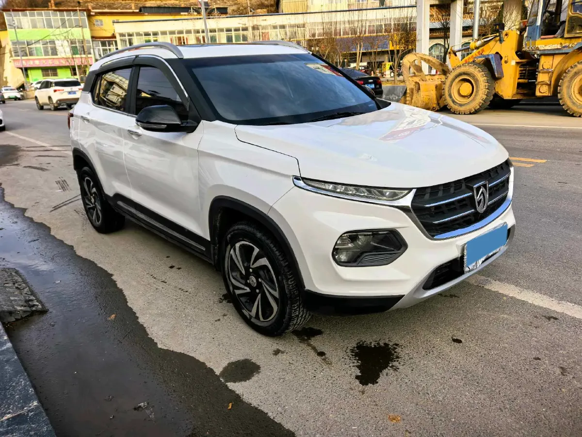 2017 BaoJun 510 1.5L 112HP L4 6MT,autocango,china used car exporter,china ev exporter,chinese used car exporter,chinese used ev exporter