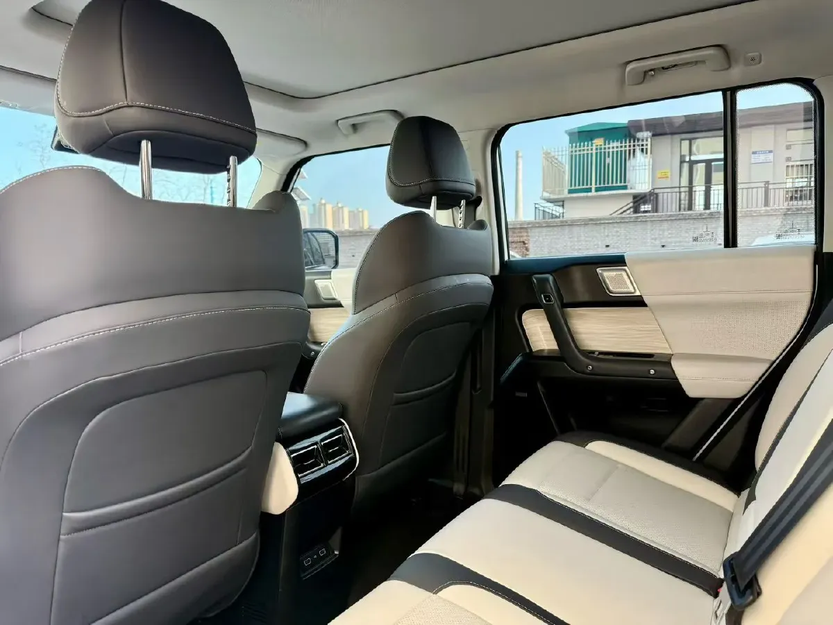 2024 iCAR iCAR 03 BEV 65.69KWH,autocango,china used car exporter,china ev exporter,chinese used car exporter,chinese used ev exporter