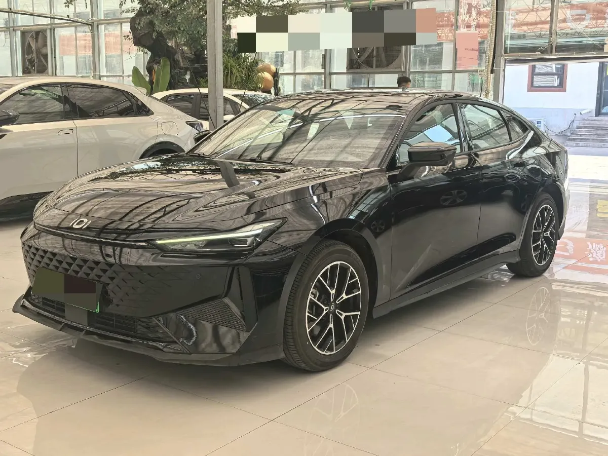 2024 ChangAn QiYuan A05 1.5L 110HP L4 E-CVT PHEV 9.07KWH,autocango,china used car exporter,china ev exporter,chinese used car exporter,chinese used ev exporter