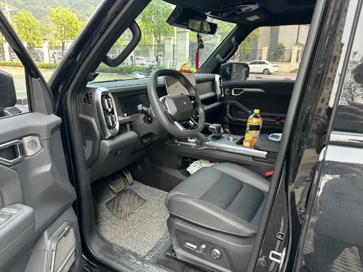 2023 Jetour Traveller 2.0T 254HP L4 7DCT,autocango,china used car exporter,china ev exporter,chinese used car exporter,chinese used ev exporter