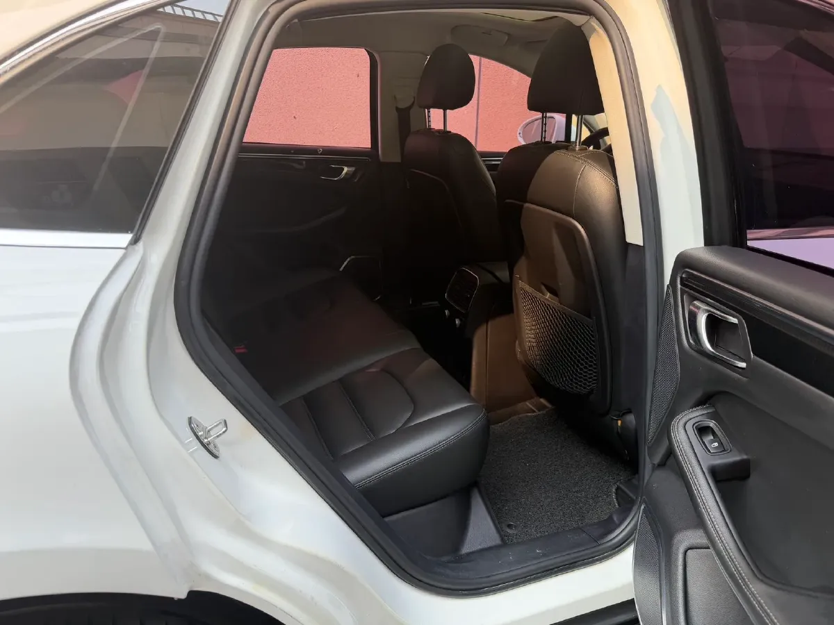 2017 Zotye SR9 2.0T 190HP L4 6DCT,autocango,china used car exporter,china ev exporter,chinese used car exporter,chinese used ev exporter