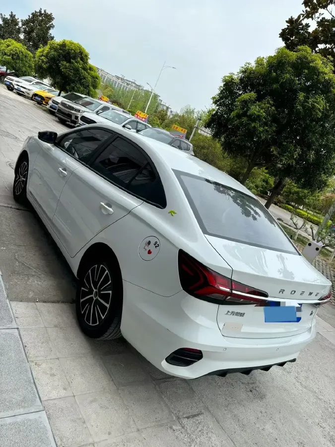 2021 Roewe i5 1.5L 120HP L4 CVT,autocango,china used car exporter,china ev exporter,chinese used car exporter,chinese used ev exporter