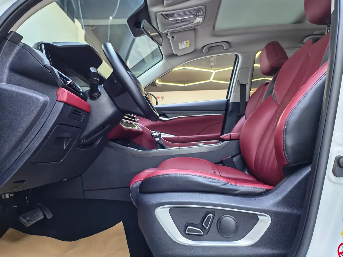 2020 ChangAn CS75 Plus 1.5T 178HP L4 6AT,autocango,china used car exporter,china ev exporter,chinese used car exporter,chinese used ev exporter