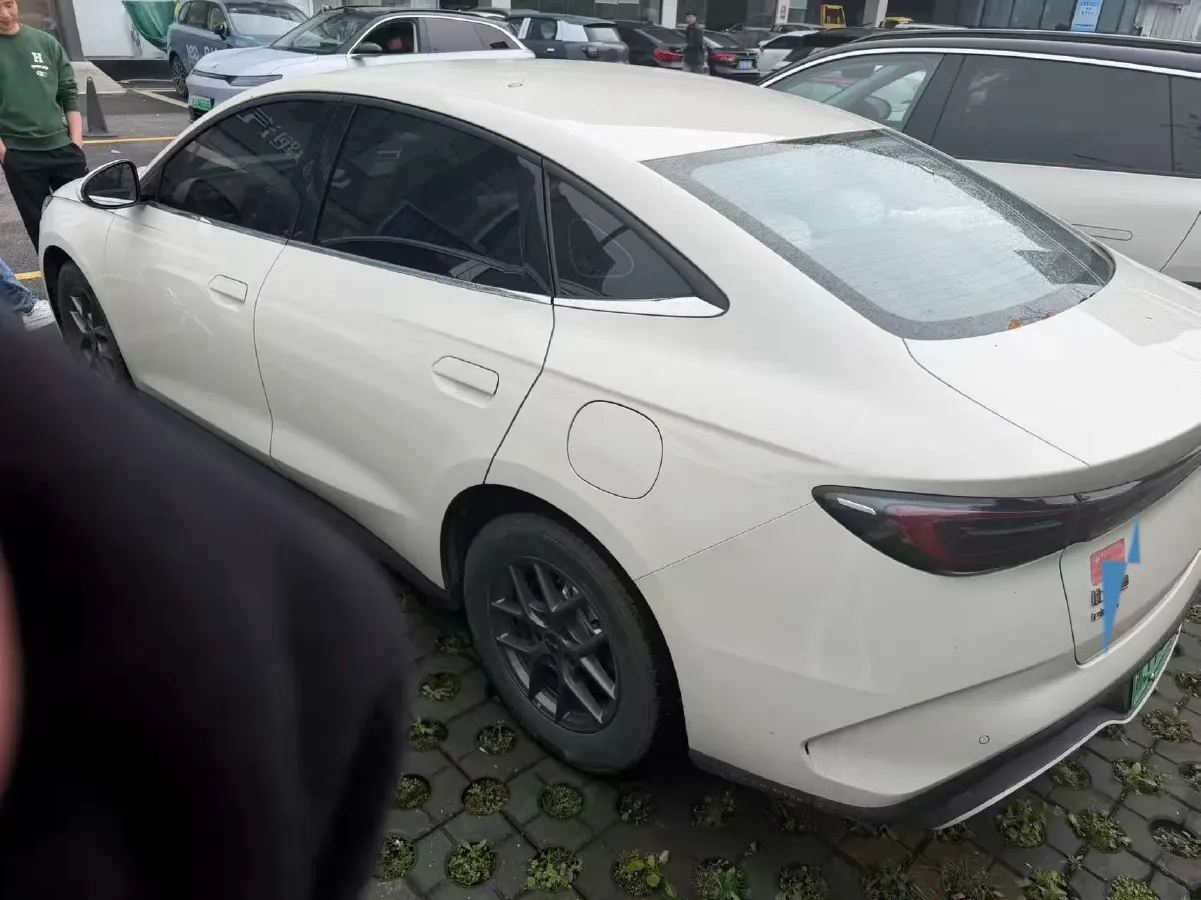 2024 BYD Seal06 1.5L 101HP L4 E-CVT PHEV 10.08KWH,autocango,china used car exporter,china ev exporter,chinese used car exporter,chinese used ev exporter