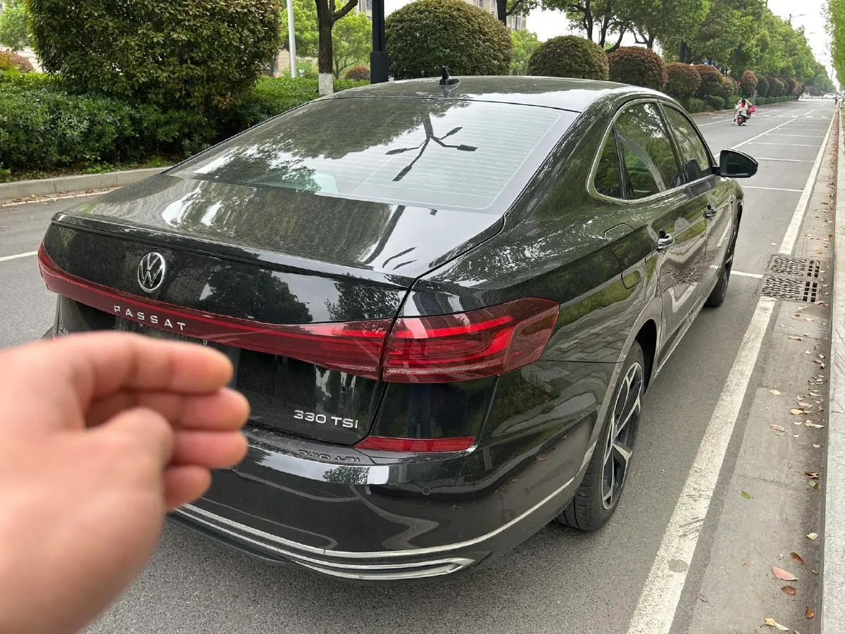 2023 Volkswagen Passat 2.0T 186HP L4 7DCT,autocango,china used car exporter,china ev exporter,chinese used car exporter,chinese used ev exporter