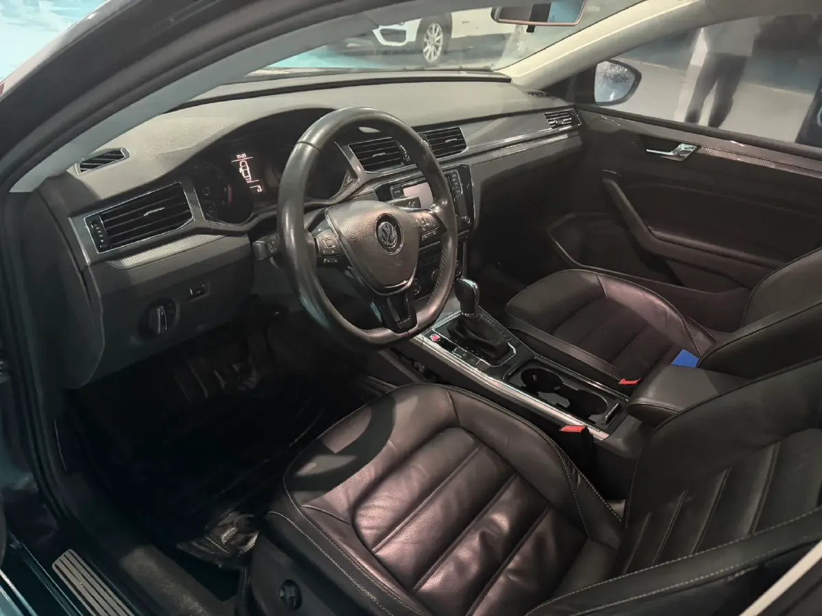 2017 Volkswagen Passat 1.4T 150HP L4 7DCT,autocango,china used car exporter,china ev exporter,chinese used car exporter,chinese used ev exporter