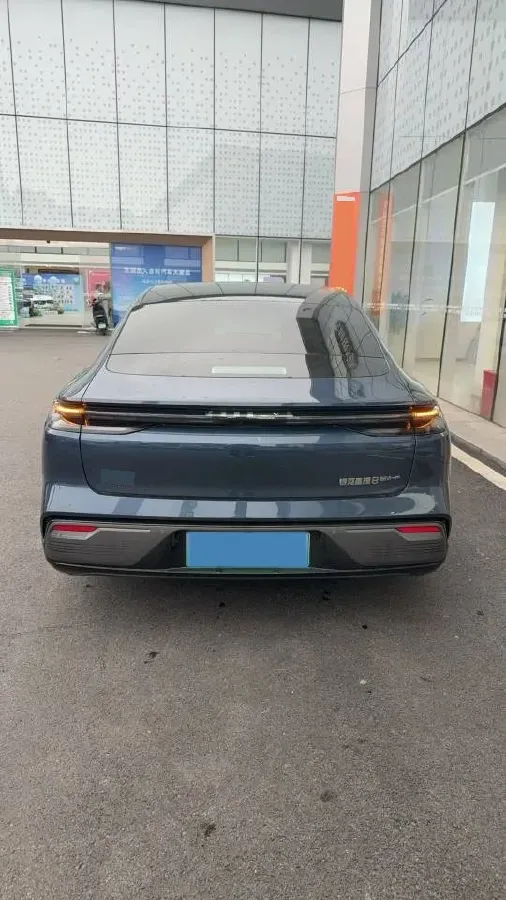 2025 Geely Galaxy Starshine 8 1.5T 163HP L4 3DHT PHEV 27.69KWH,autocango,china used car exporter,china ev exporter,chinese used car exporter,chinese used ev exporter