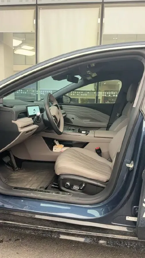 2025 Geely Galaxy Starshine 8 1.5T 163HP L4 3DHT PHEV 27.69KWH,autocango,china used car exporter,china ev exporter,chinese used car exporter,chinese used ev exporter
