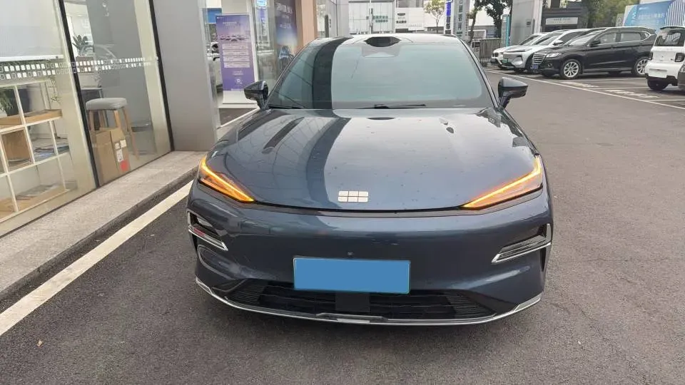 2025 Geely Galaxy Starshine 8 1.5T 163HP L4 3DHT PHEV 27.69KWH,autocango,china used car exporter,china ev exporter,chinese used car exporter,chinese used ev exporter