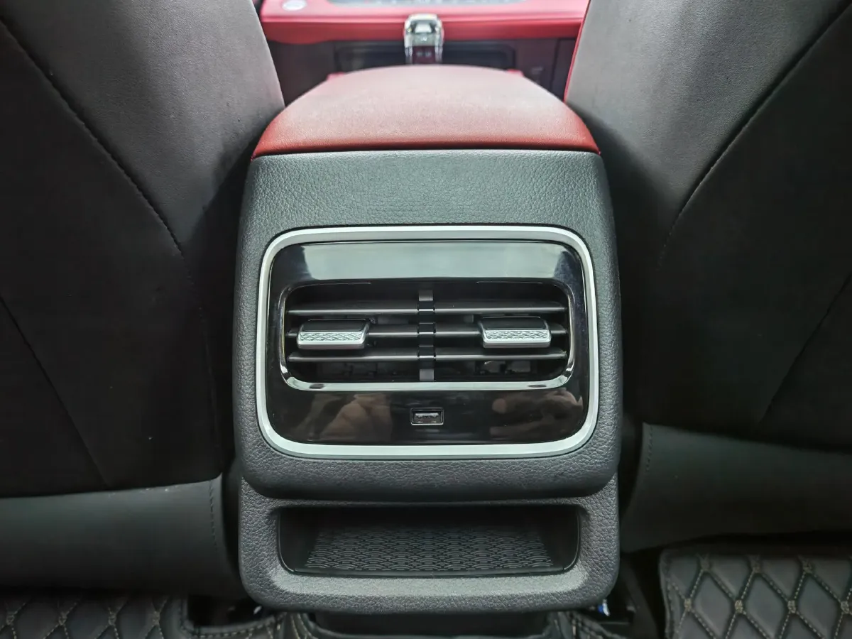 2023 Chery Tiggo 7 Plus 1.6T 197HP L4 7DCT,autocango,china used car exporter,china ev exporter,chinese used car exporter,chinese used ev exporter