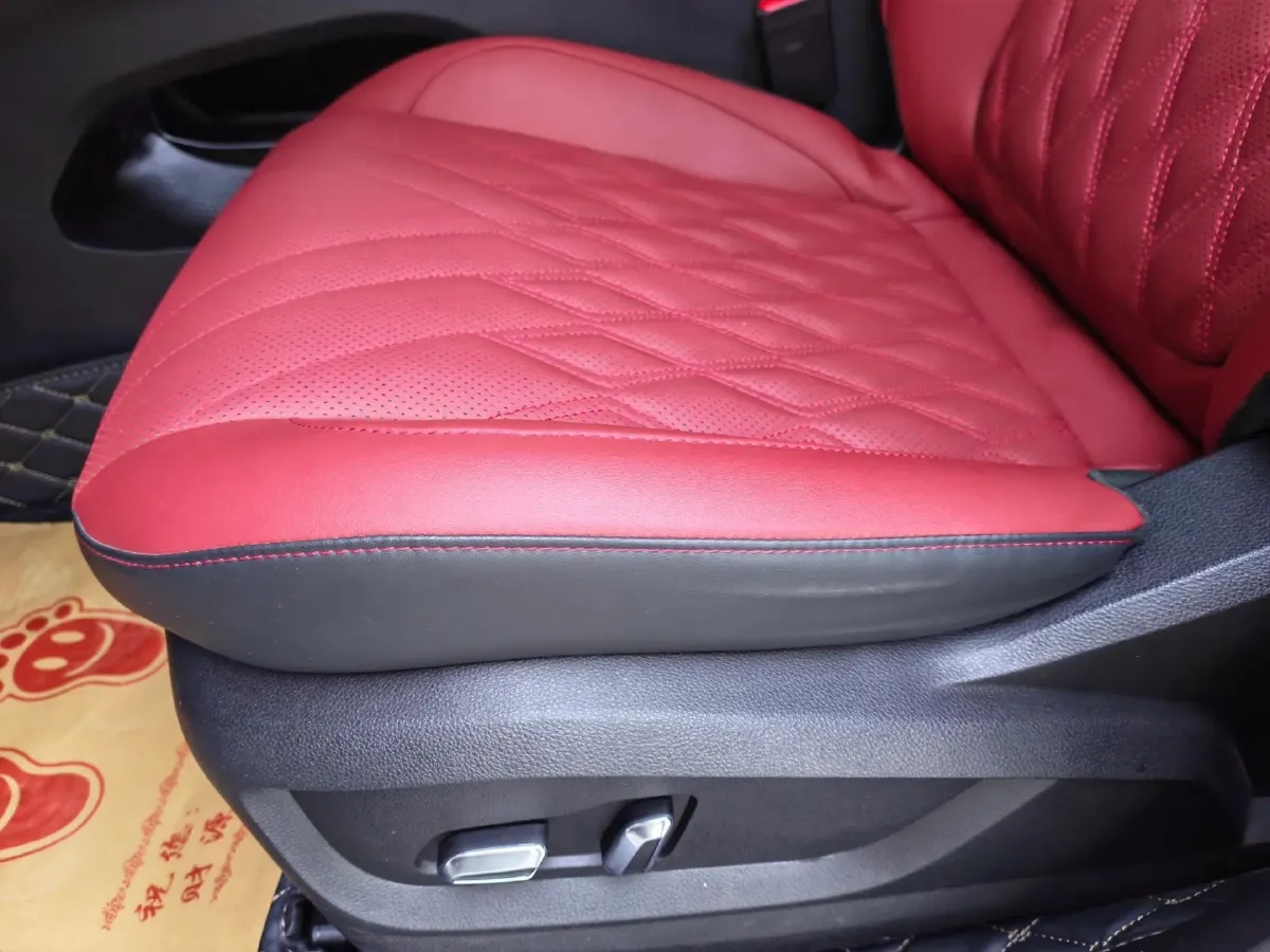 2023 Chery Tiggo 7 Plus 1.6T 197HP L4 7DCT,autocango,china used car exporter,china ev exporter,chinese used car exporter,chinese used ev exporter