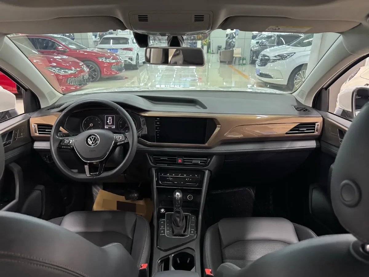 2021 Volkswagen Tharu 1.4T 150HP L4 7DCT,autocango,china used car exporter,china ev exporter,chinese used car exporter,chinese used ev exporter