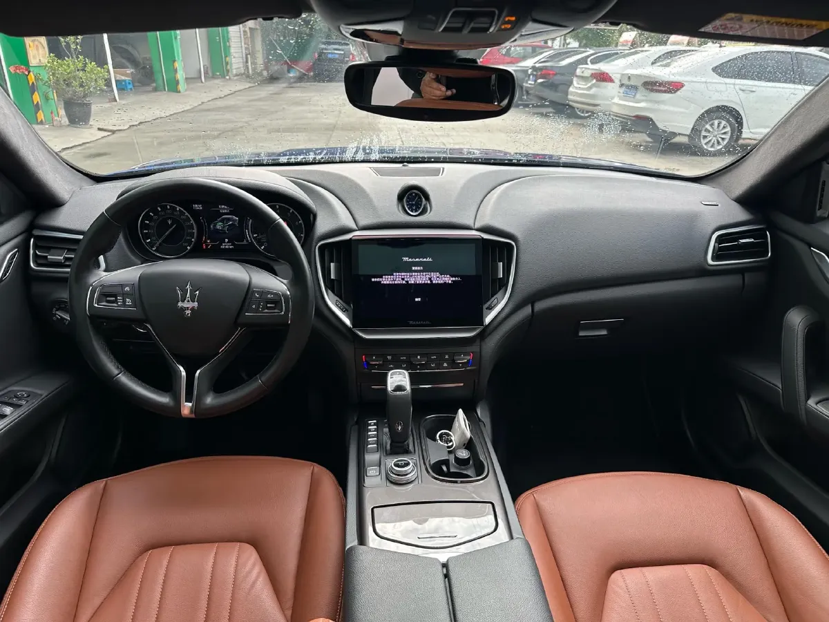 2022 Audi Q7 2.0T 245HP L4 8AT,autocango,china used car exporter,china ev exporter,chinese used car exporter,chinese used ev exporter