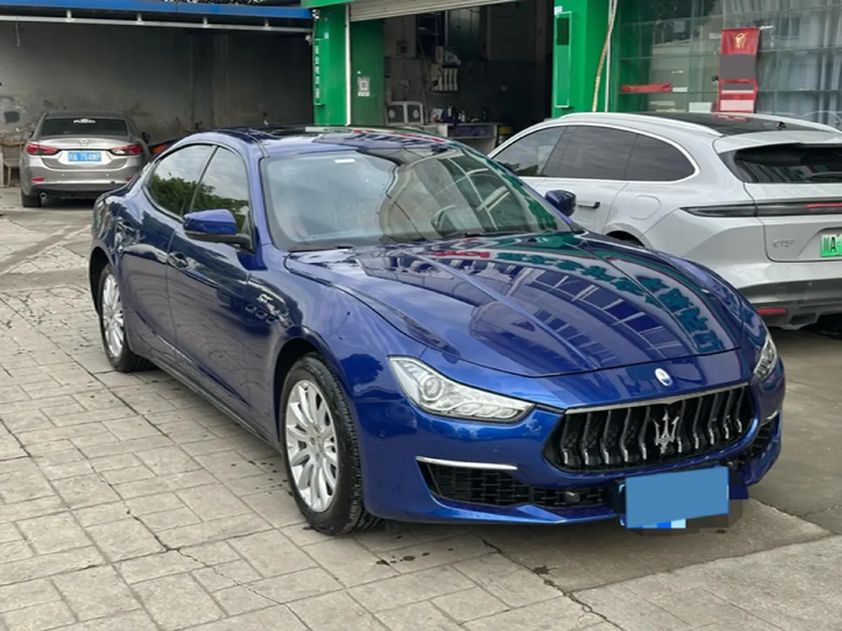 2022 Audi Q7 2.0T 245HP L4 8AT,autocango,china used car exporter,china ev exporter,chinese used car exporter,chinese used ev exporter