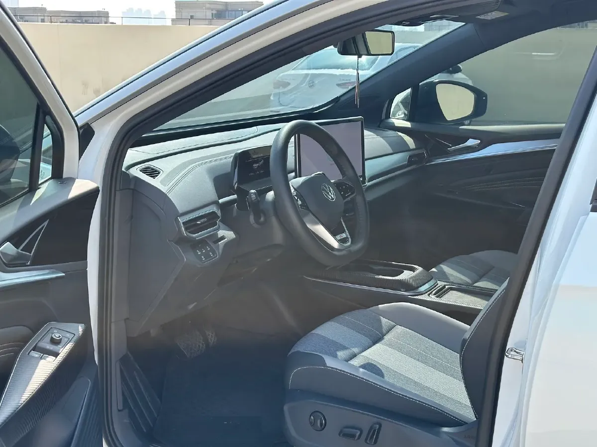 2025 Skoda Superb 2.0T 186HP L4 7DCT,autocango,china used car exporter,china ev exporter,chinese used car exporter,chinese used ev exporter