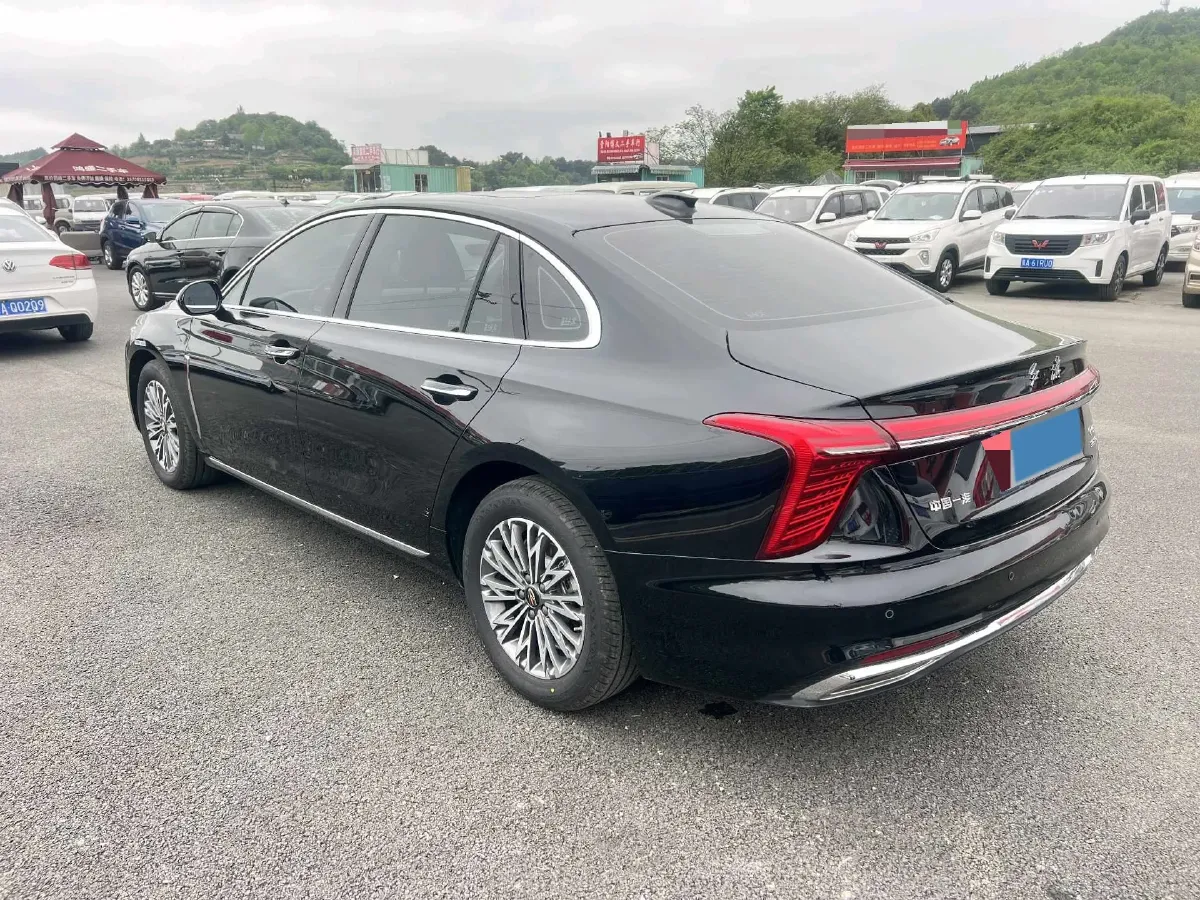 2024 HongQi H5 1.5T 169HP L4 7DCT,autocango,china used car exporter,china ev exporter,chinese used car exporter,chinese used ev exporter