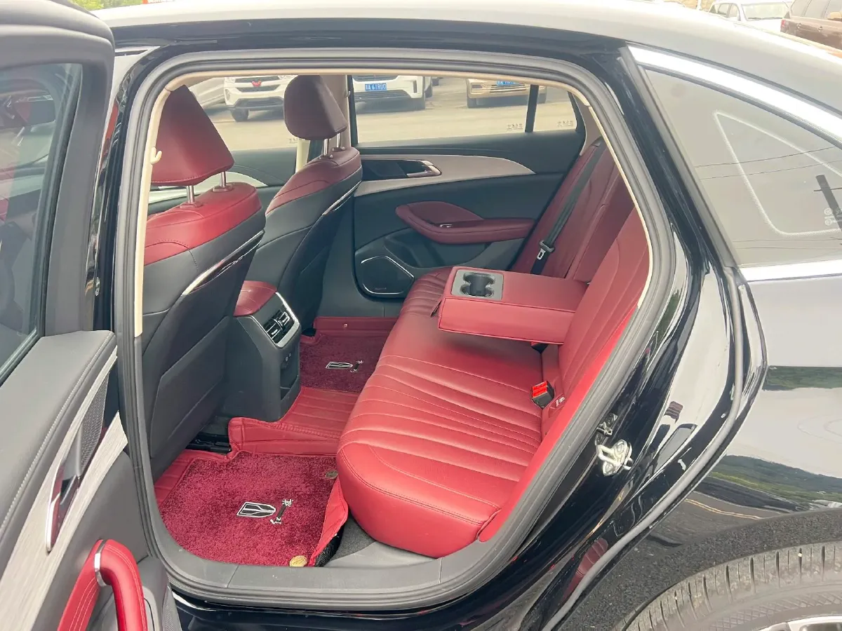 2024 HongQi H5 1.5T 169HP L4 7DCT,autocango,china used car exporter,china ev exporter,chinese used car exporter,chinese used ev exporter